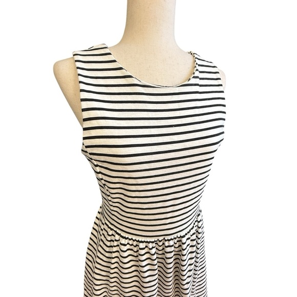J. Crew Black and Off- White Striped Sleeveless Dress. Size S #1800 - Picture 2 of 6